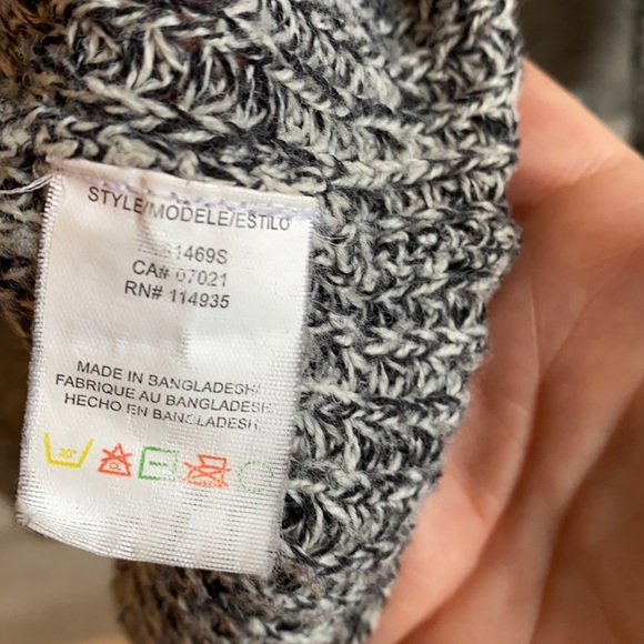 RD Style Longer Length Turtleneck Sweater - Picture 5 of 7